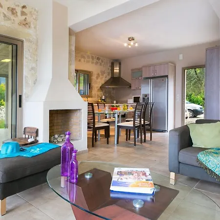 ヴィラ Helona Sun By Ratzaklíon